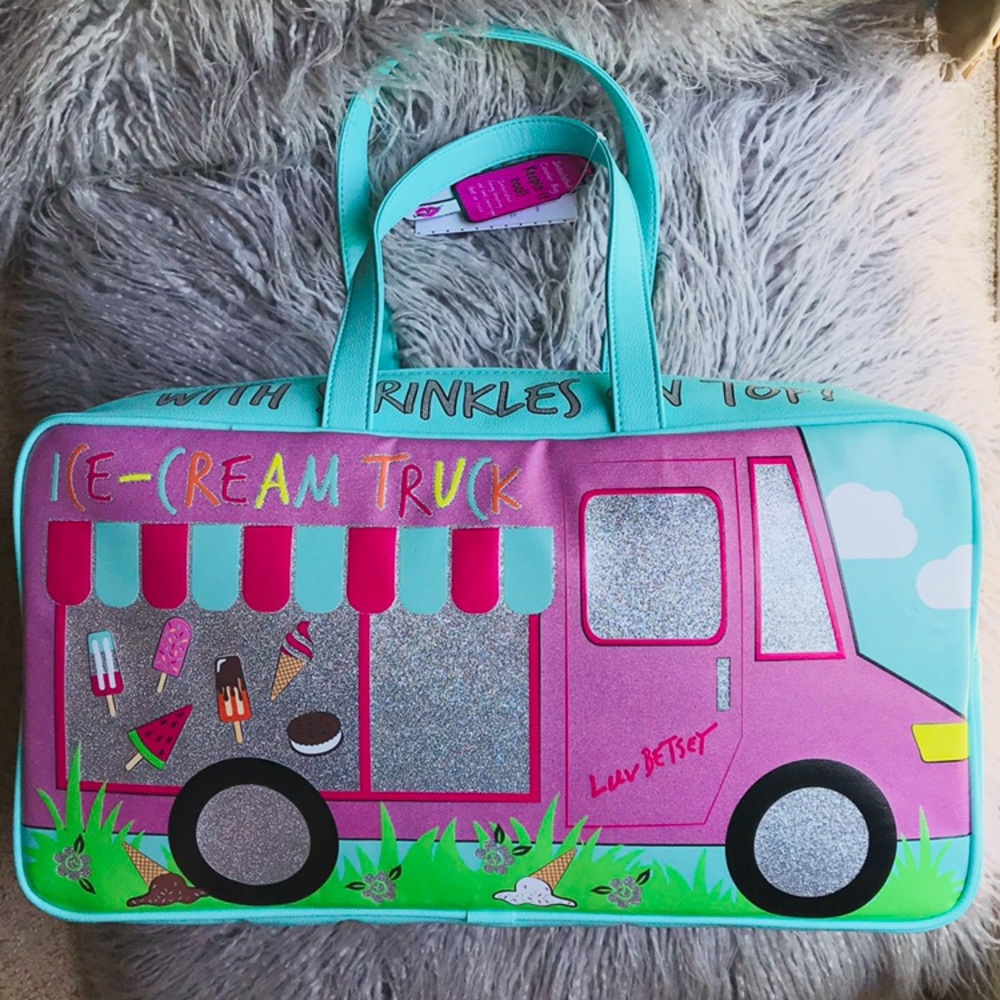 Betsey Johnson Ice Cream Truck Sprinkl Cooler Tote - Picture 6 of 8